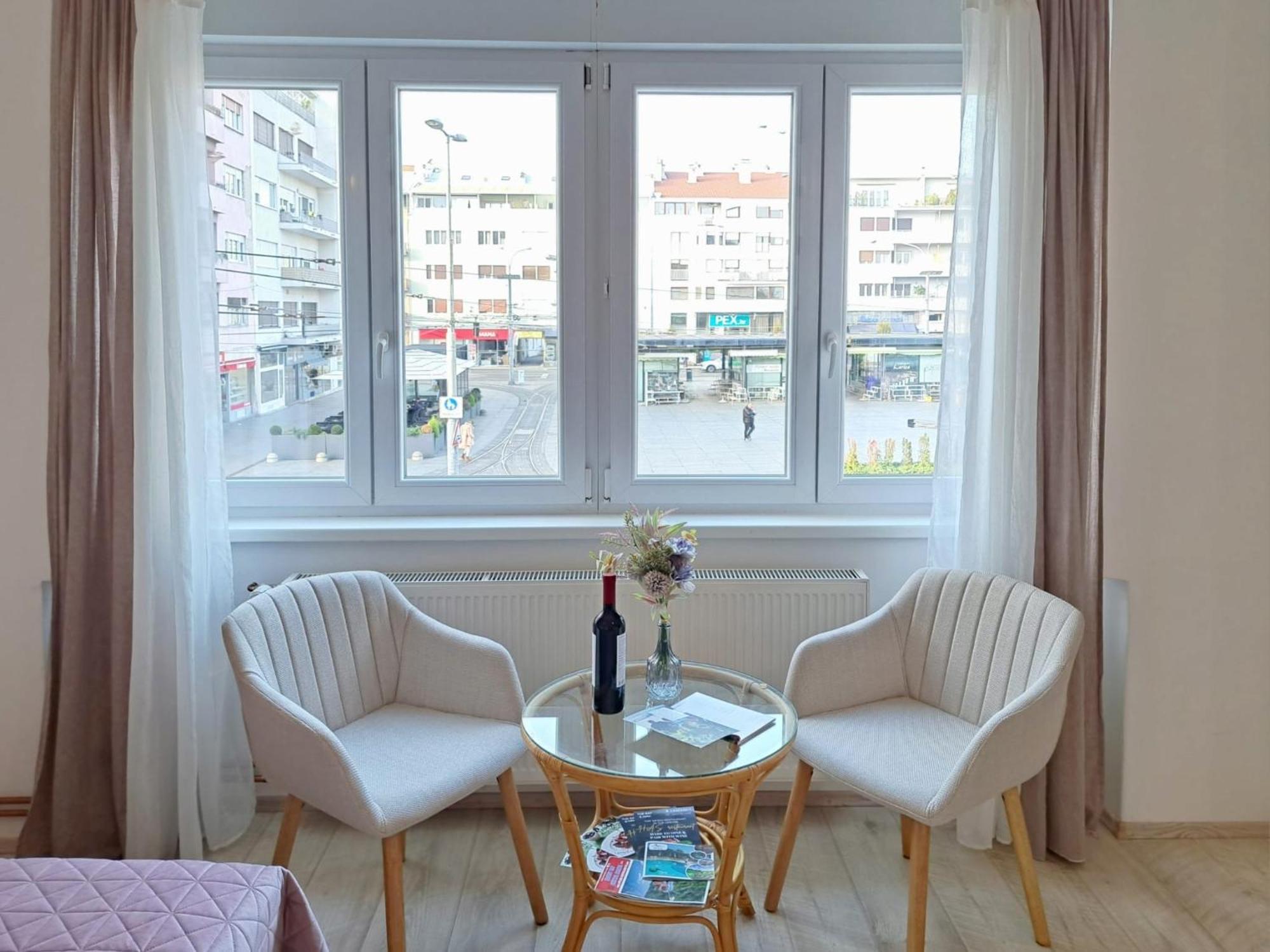 Beautiful Apartment In Center Of Zagreb Exterior photo